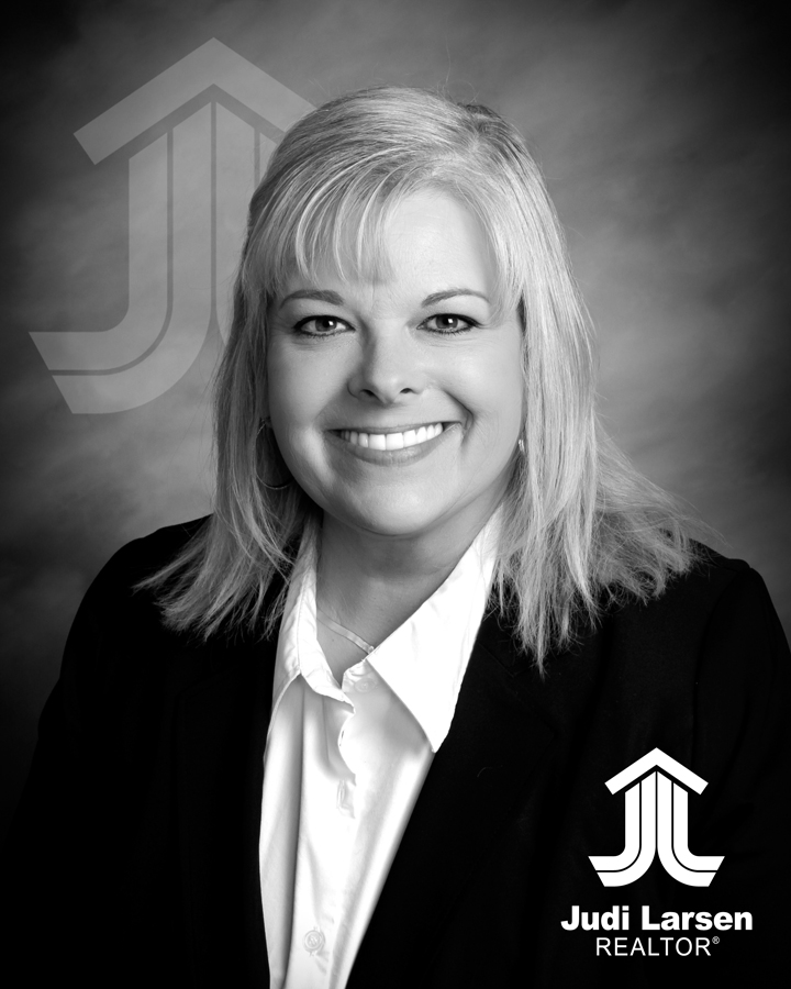 Signage Design by Anthony for The Larsen Team | Design #3622765