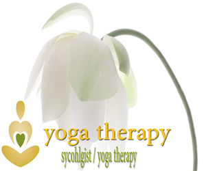 Logo-Design von don.houssam für Asha Yoga Therapy Center | Design #3645287