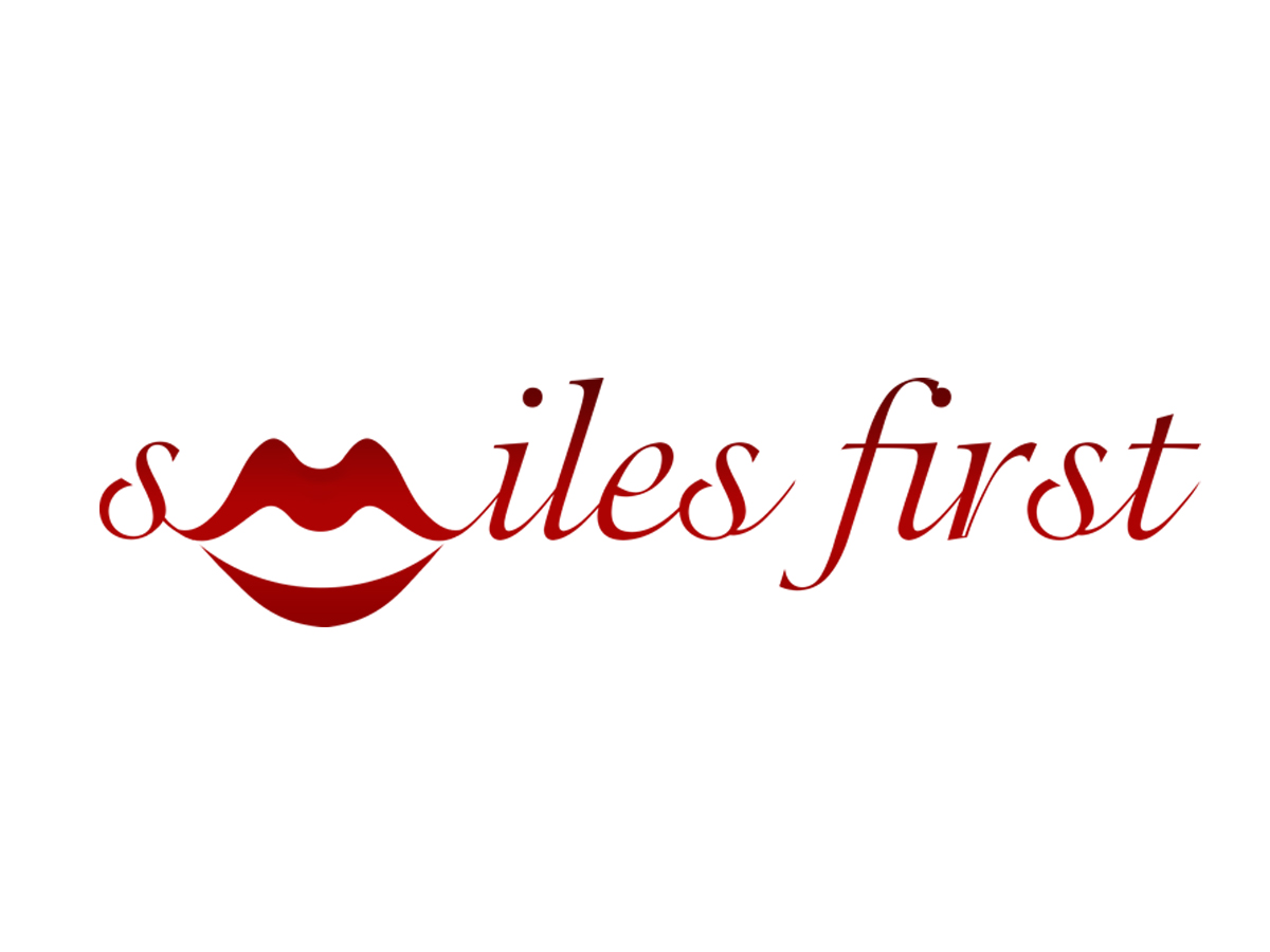 Diseño de Logo por COLOUR WORLD para Smiles First | Diseño #3789750