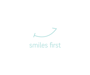 Diseño de Logo por chisharizushi para Smiles First | Diseño: #3786579