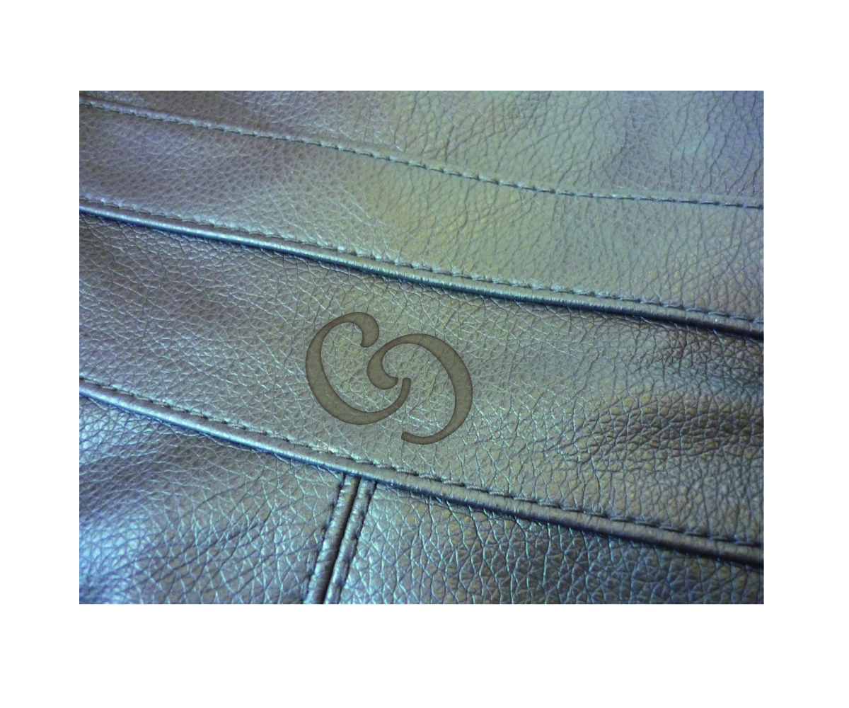 Logo-Design von Phil B für Macquarie IT | Design #1103437