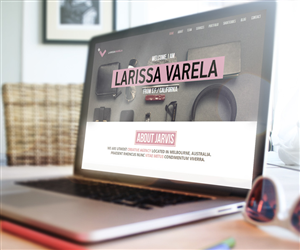 Larissa Varela | Logo Design by Greedin
