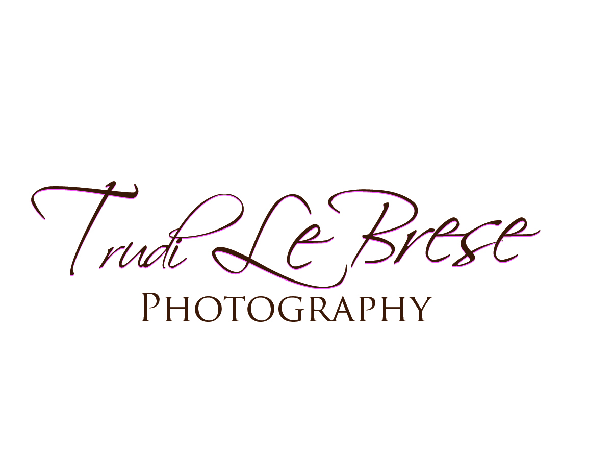 Logo Design by Alejandra Rubio for this project | Design #177433