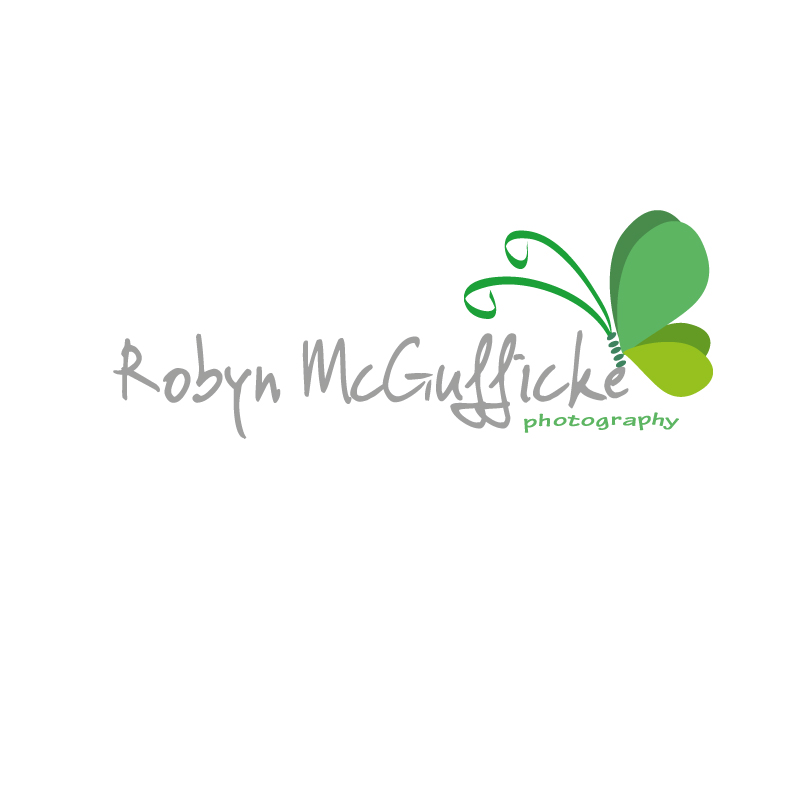 Logo-Design von JACQUI für Robyn McGufficke Photography | Design #159836