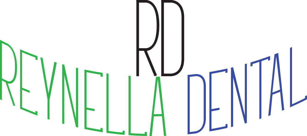Business Card Design by melissacclark for Reynella Dental | Design #4561034