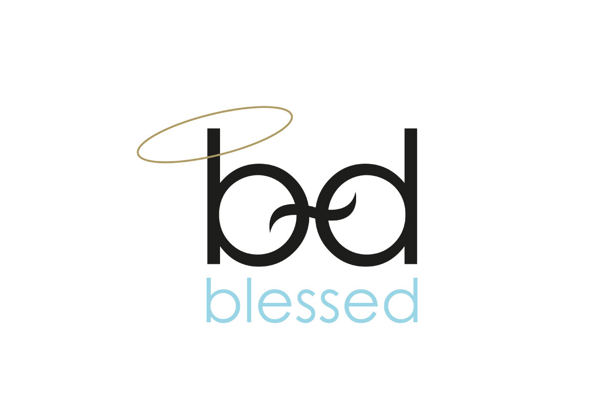 Business Card Design by rwbcreativedesign for Blessed co. | Design #4919779