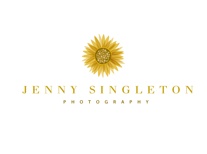 Diseño de Logo por Glyphica Design Studio para Sunflower Photography | Diseño #1486782