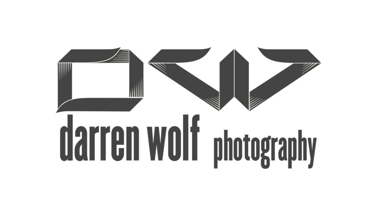 Design de Logo par onedmc pour Darren Wolf Photography | Design #5567104