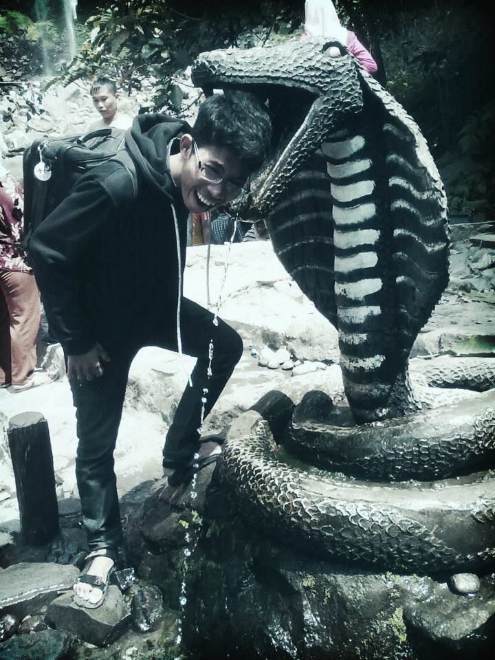 raqanzhar's profile picture