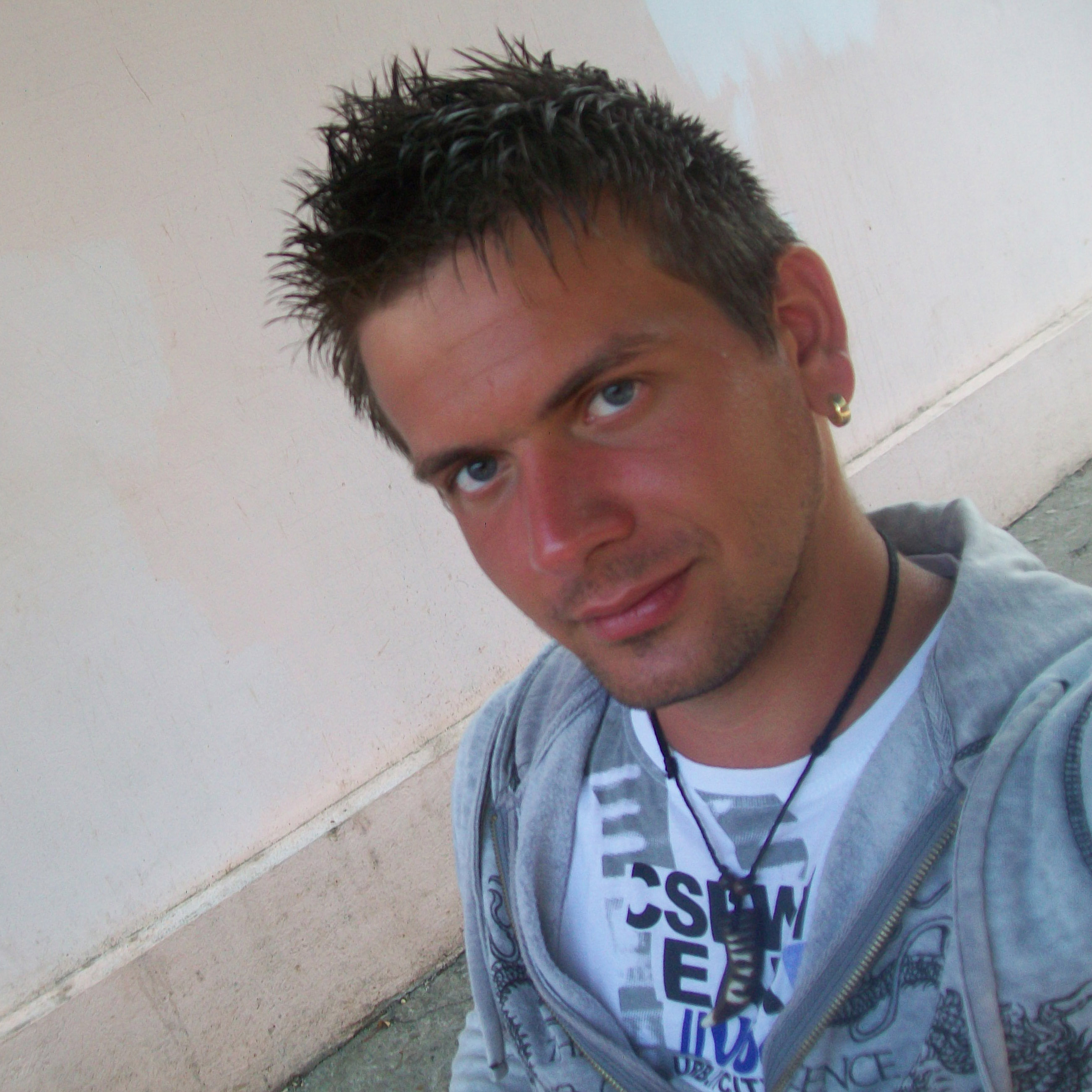  Barbatei Paul's profile picture