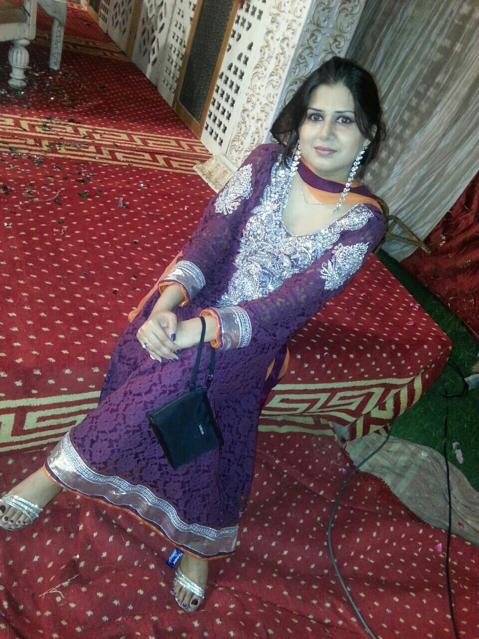madeehakhan's profile picture