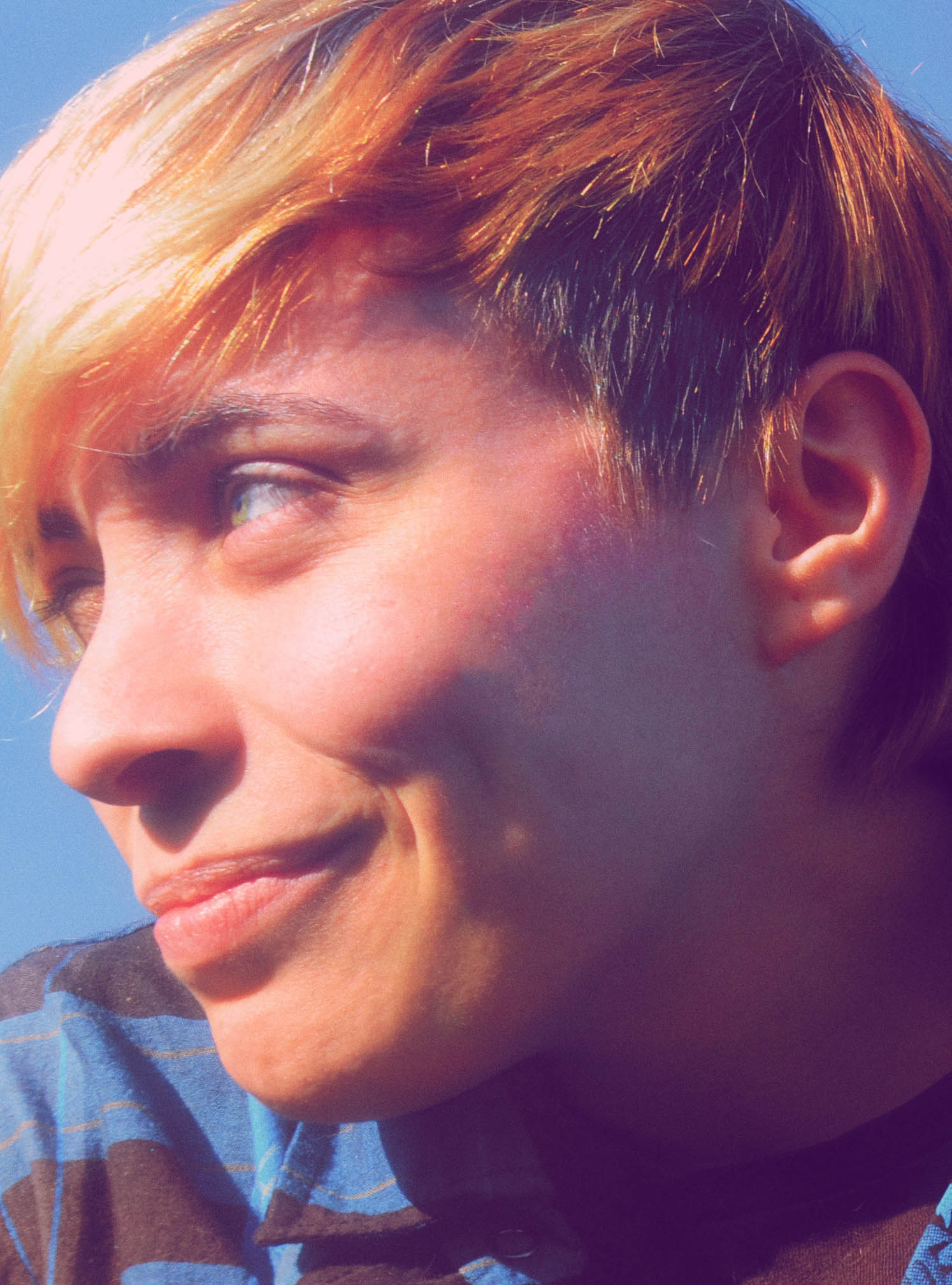 adlanuza's profile picture