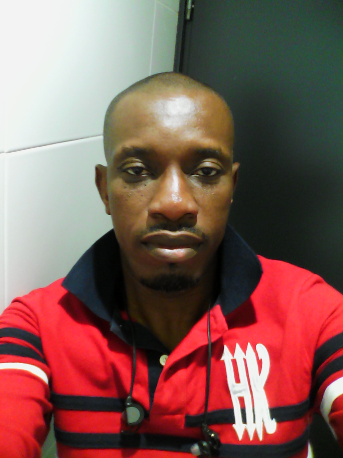 eze.idesign's profile picture