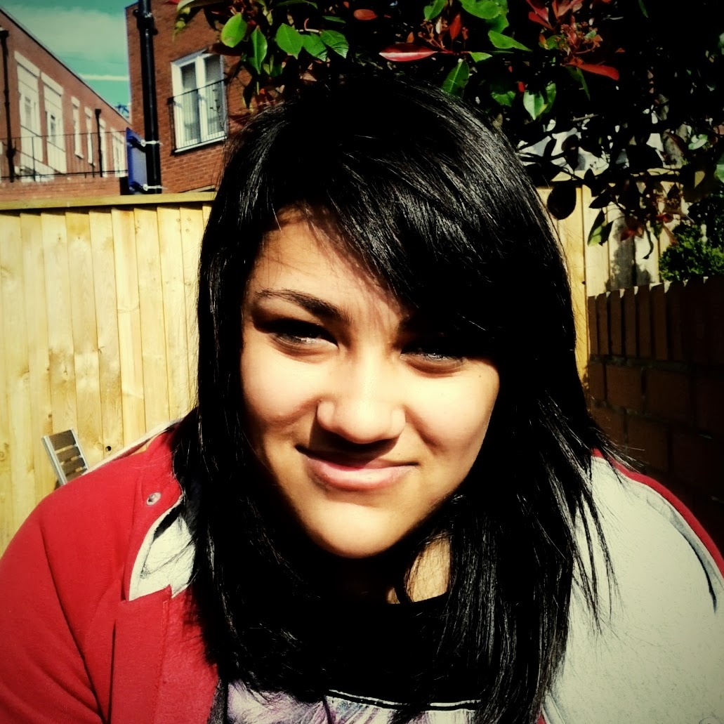 Naomi Hutchinson's profile picture