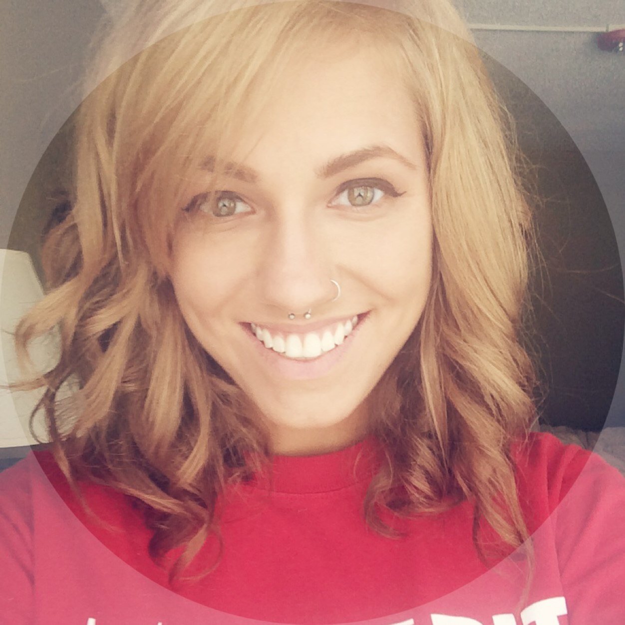 zoestandishherman's profile picture