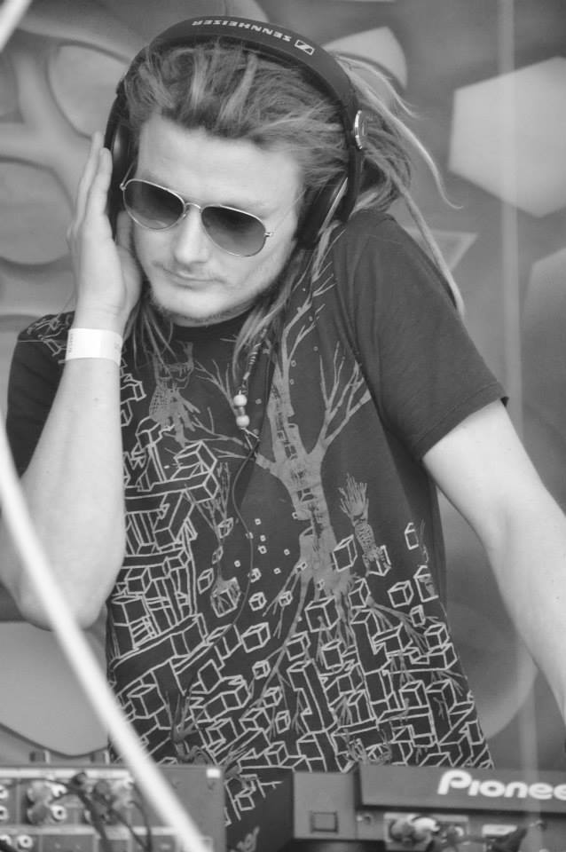 seangloworm's profile picture