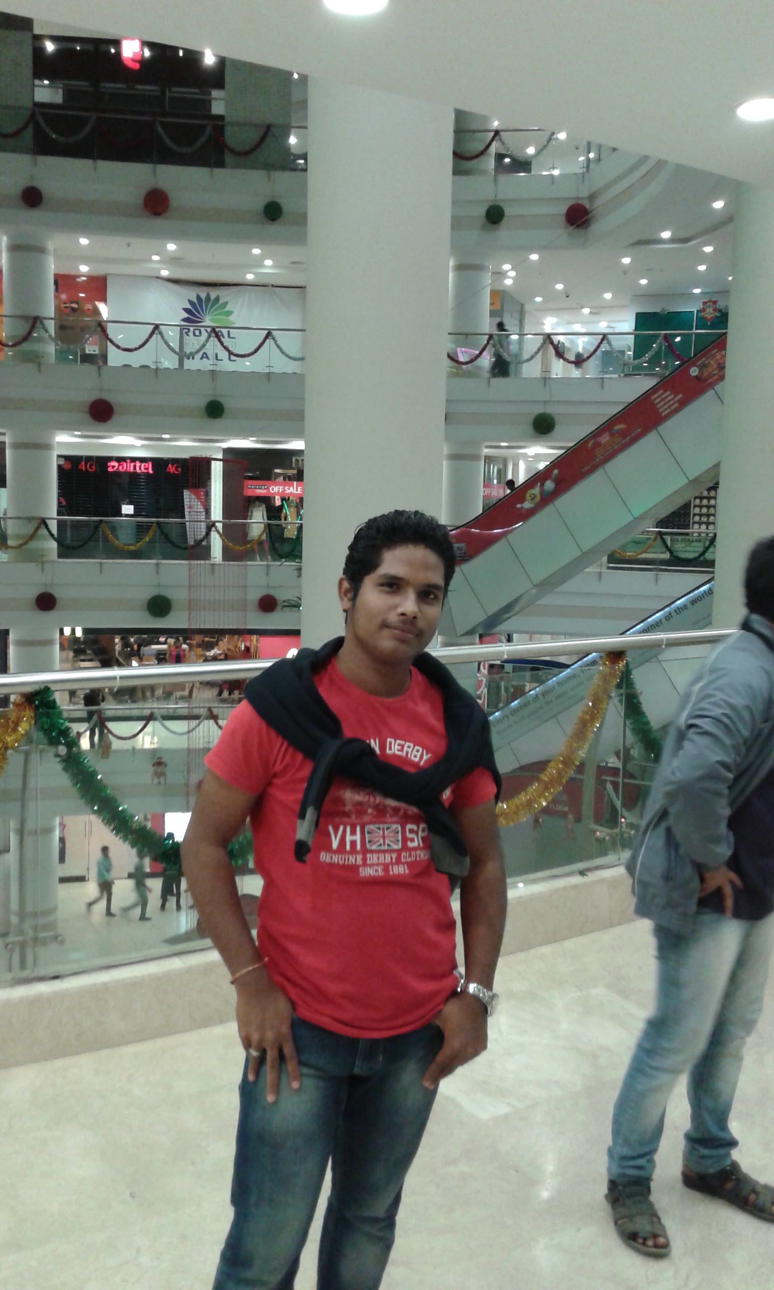 logesh's profile picture