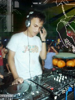 andri curut's profile picture