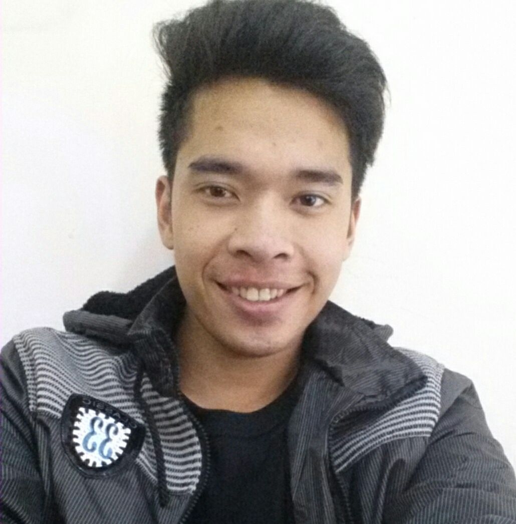 It'z me Demz's profile picture