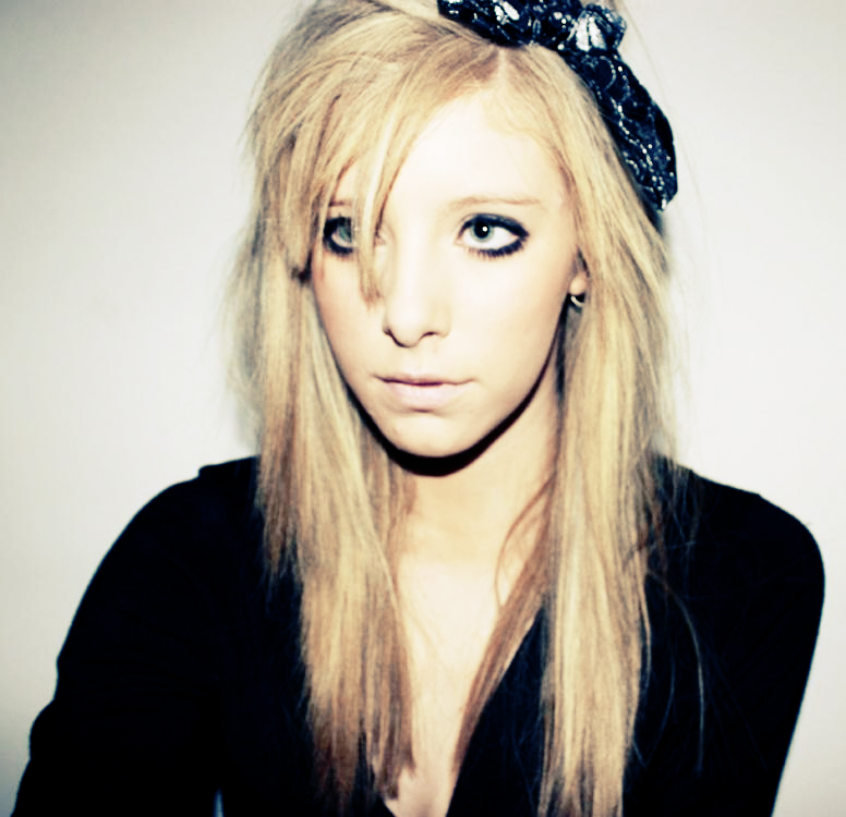 MOODY.DESIGN's profile picture