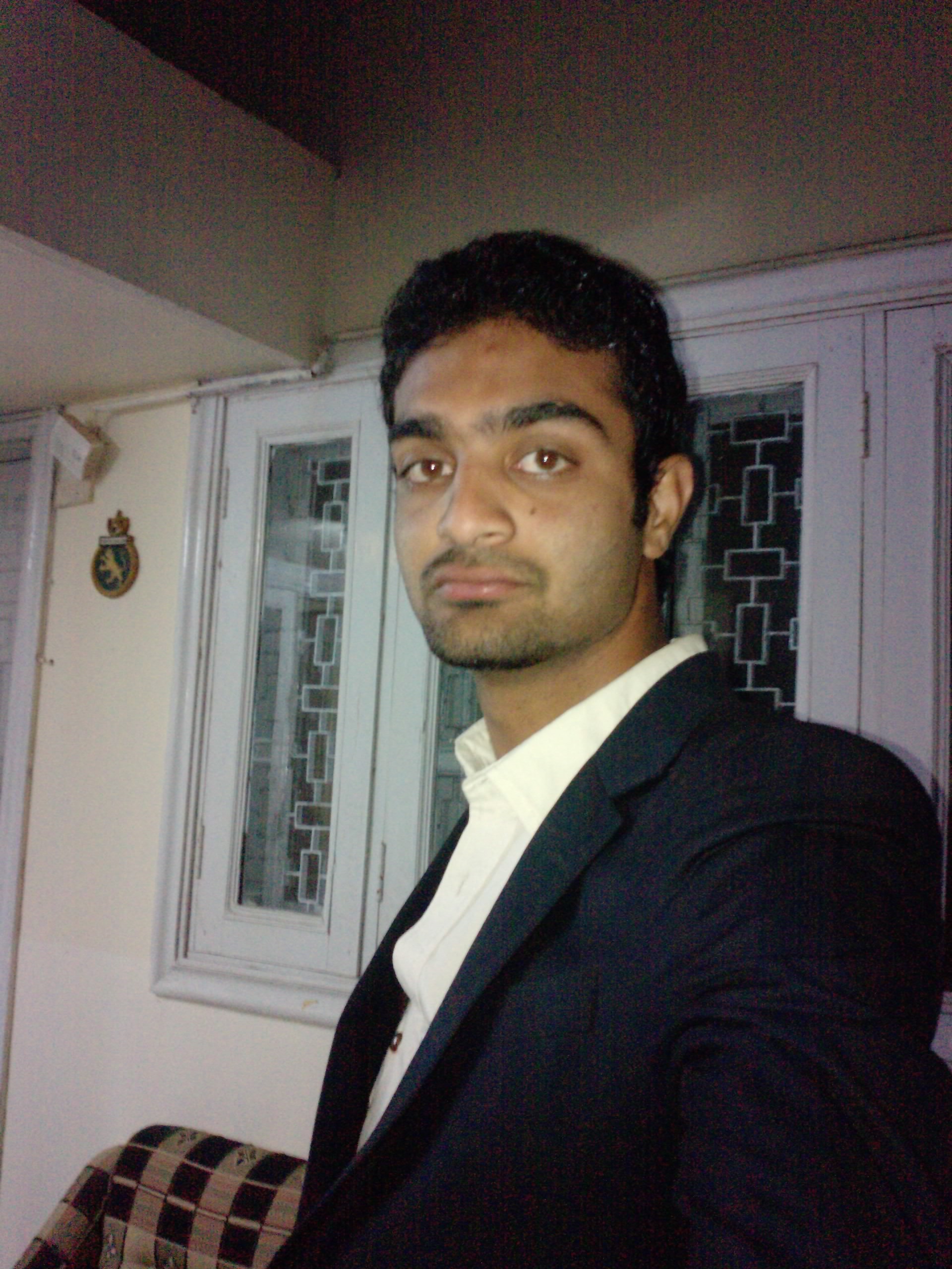 husnain's profile picture