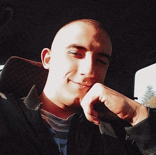 yollustrat's profile picture
