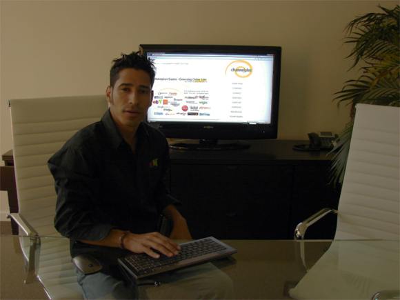 WE DO LUXURY.COM's profile picture