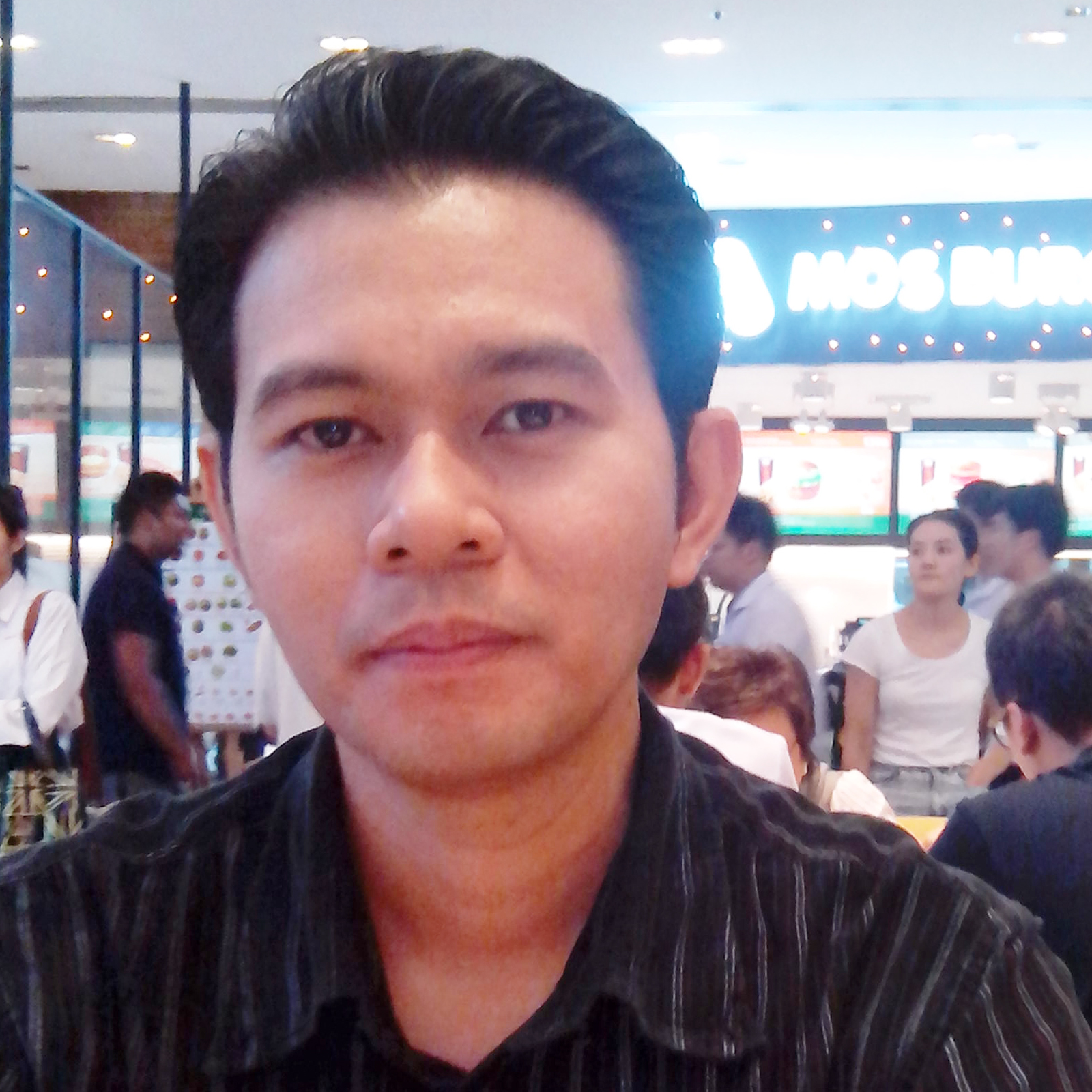 dcretouch's profile picture