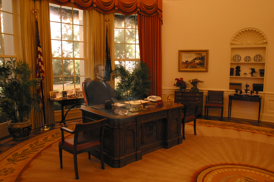 Diseño de Photoshop por corwin1 para DesignCrowd (Community Contests) | Diseño #9087311