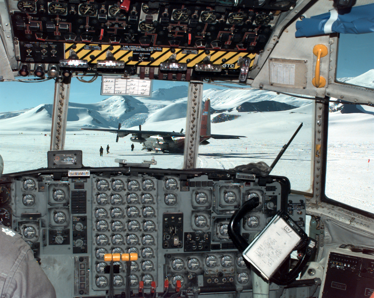 Photoshop Design by absinthe for DesignCrowd (Community Contests) | Design #9098896