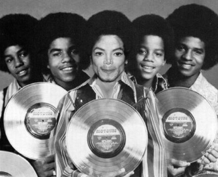 Photoshop Design by Papilapu for DesignCrowd (Community Contests) | Design #9100713