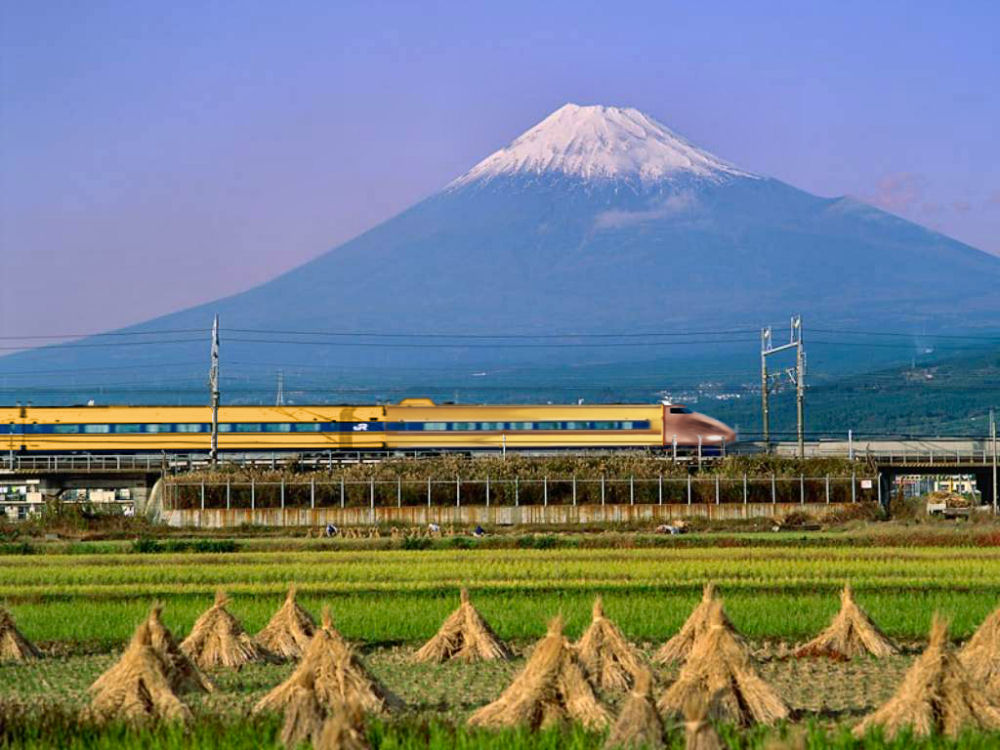 Design Photoshop par srt19170 pour DesignCrowd (Community Contests) | Design #9092132