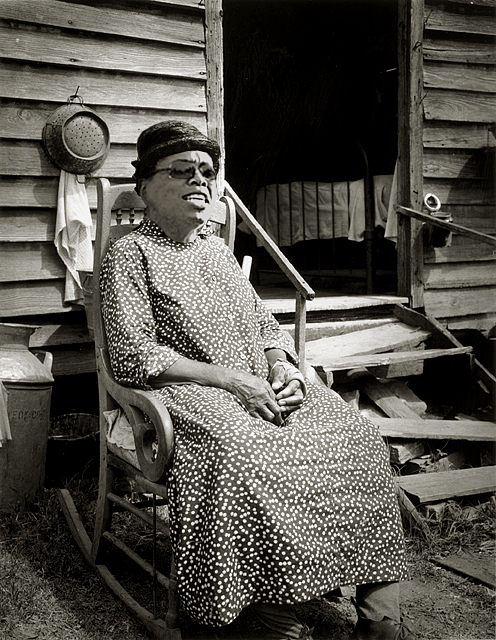 Design Photoshop par StrangeWorld pour DesignCrowd (Community Contests) | Design #9081458