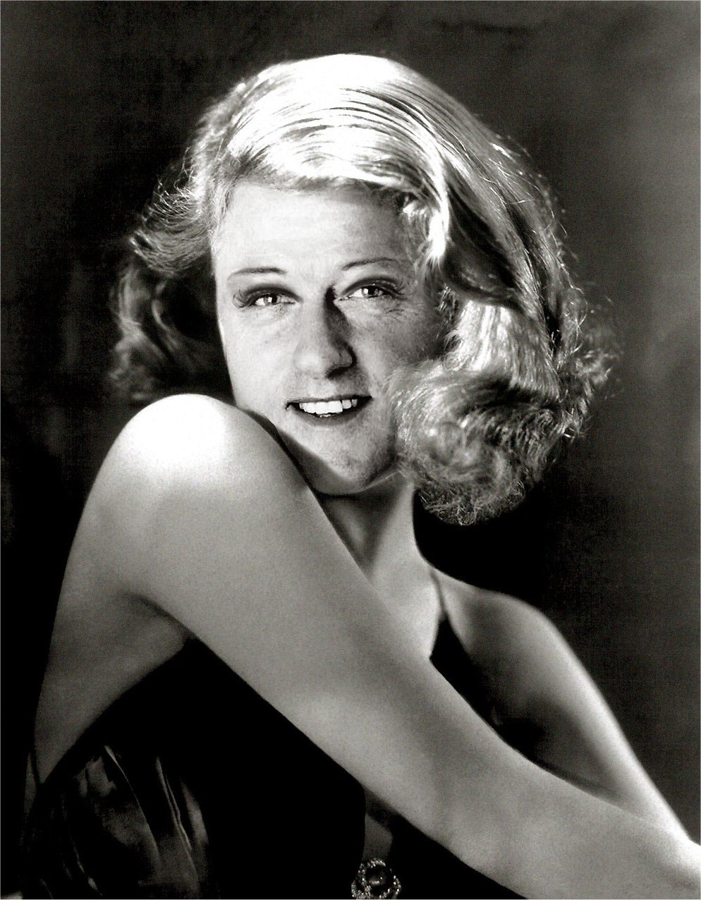 Diseño de Photoshop por Koosricardo para DesignCrowd (Community Contests) | Diseño #9072029