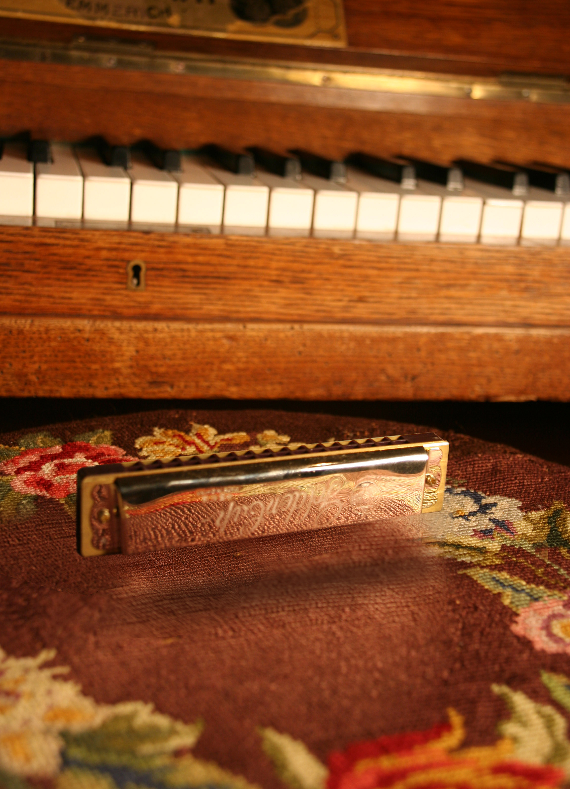 Photoshop Design by FlyingFox for DesignCrowd (Community Contests) | Design #9067453