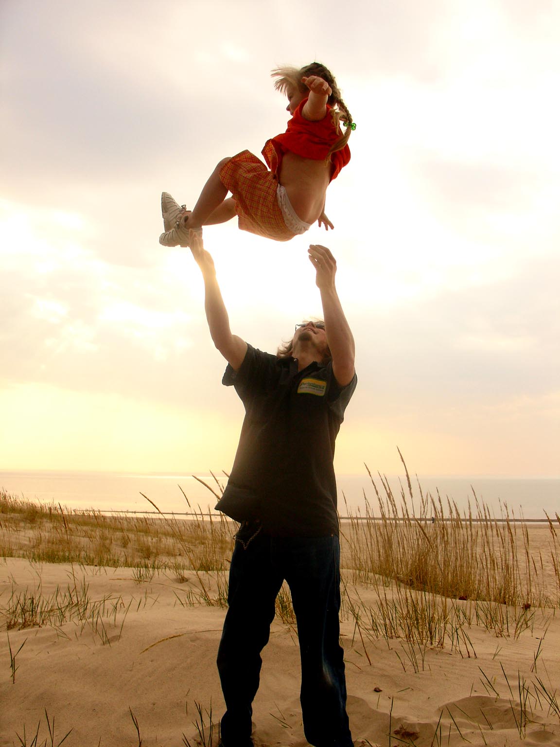 Photography by LollyPreen for DesignCrowd (Community Contests) | Design #9063840