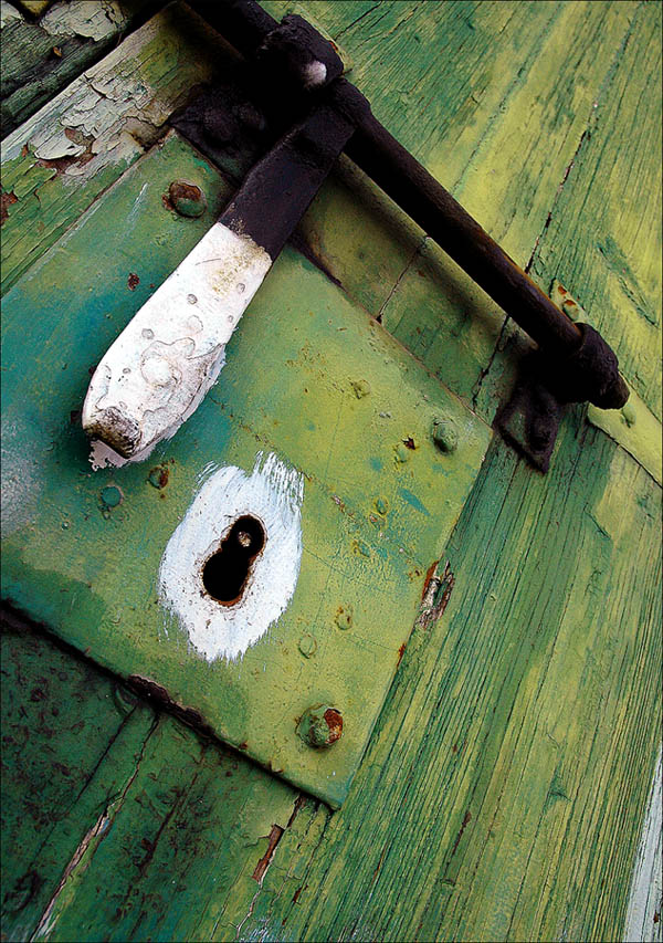 Photography by Ronbrandt for DesignCrowd (Community Contests) | Design #9060394