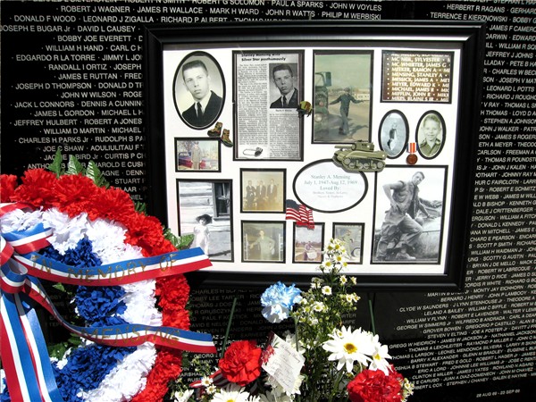 Fotografía por quin10 para DesignCrowd (Community Contests) | Diseño #9045638