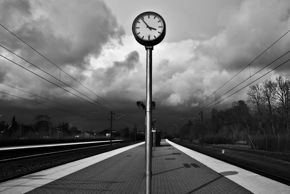 Photography by Momsen for DesignCrowd (Community Contests) | Design #9046377