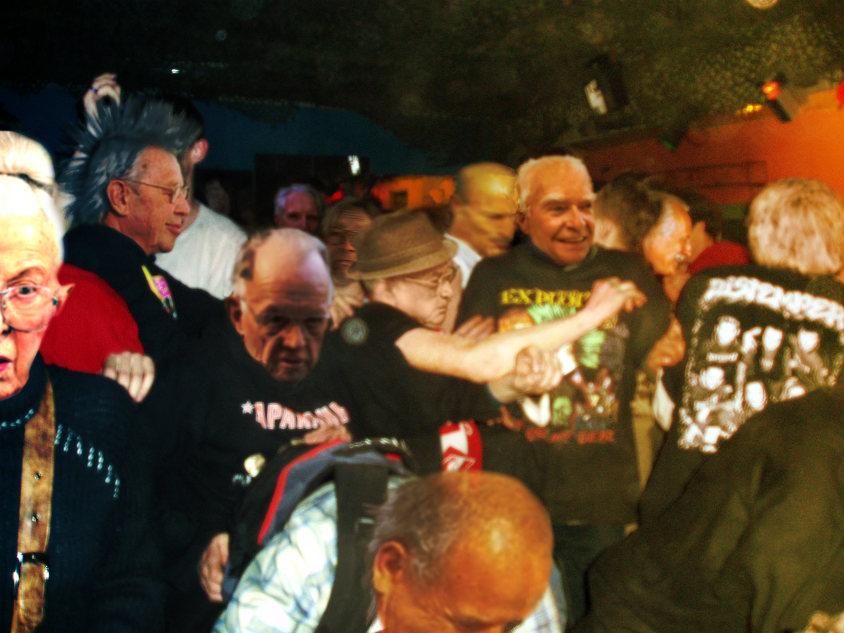 Diseño de Photoshop por UncleDozer para DesignCrowd (Community Contests) | Diseño #9032302