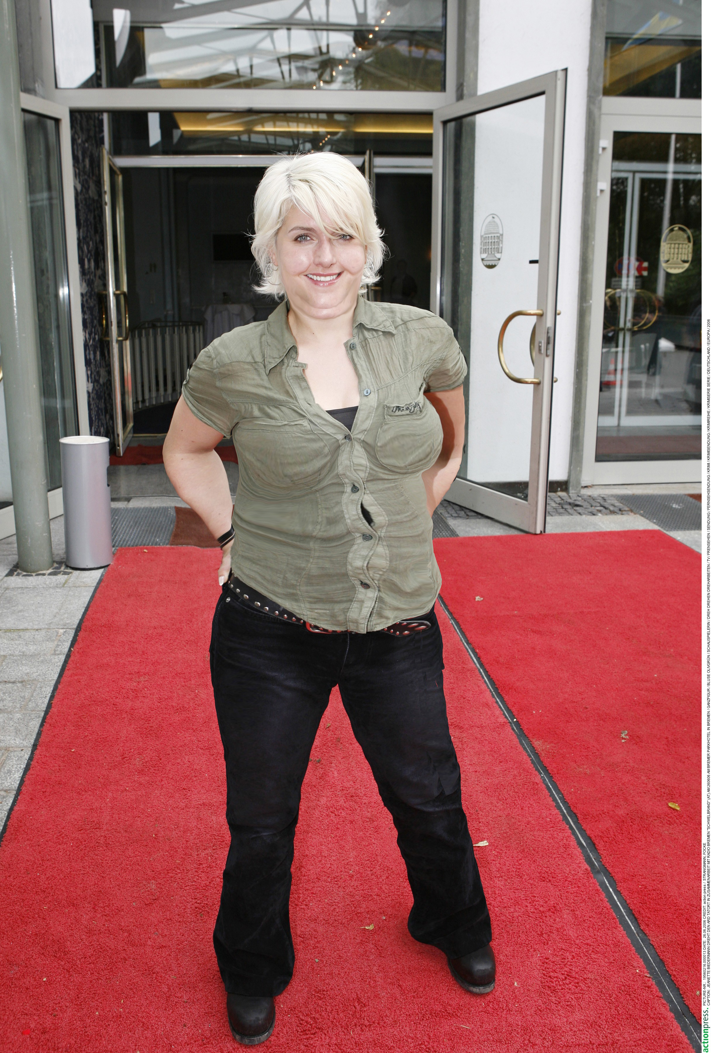 Design Photoshop par SpeedofDark pour DesignCrowd (Community Contests) | Design #9039139