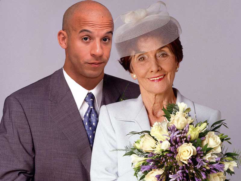 Design Photoshop par raven100 pour DesignCrowd (Community Contests) | Design #9026454