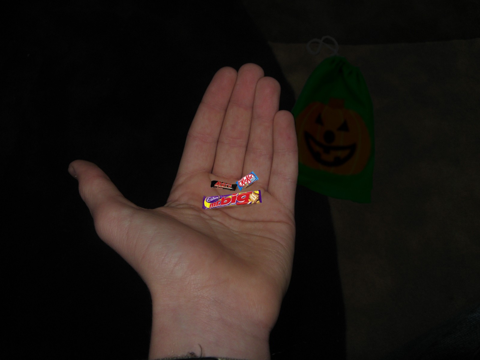 Diseño de Photoshop por TheGreatFart para DesignCrowd (Community Contests) | Diseño #9022445