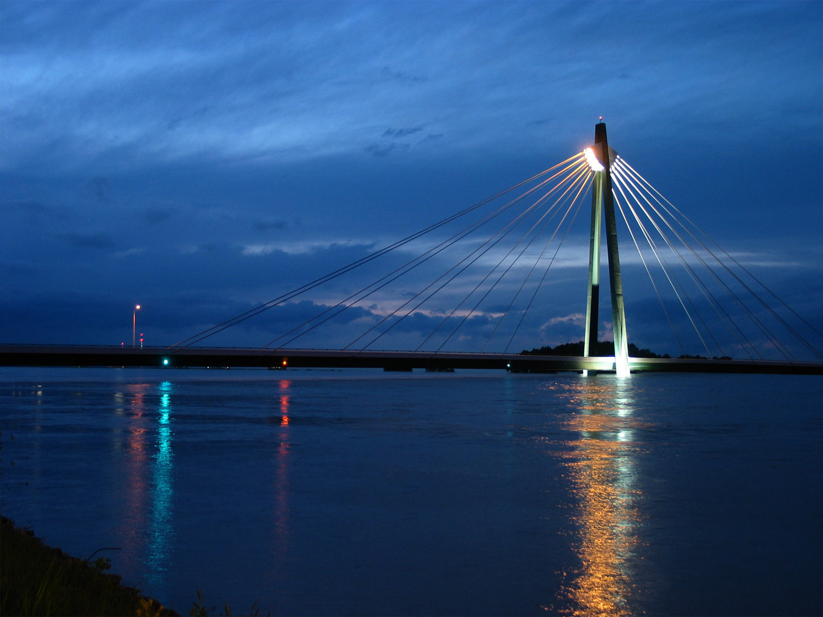 Photoshop Design by Whatelse for DesignCrowd (Community Contests) | Design #9019624