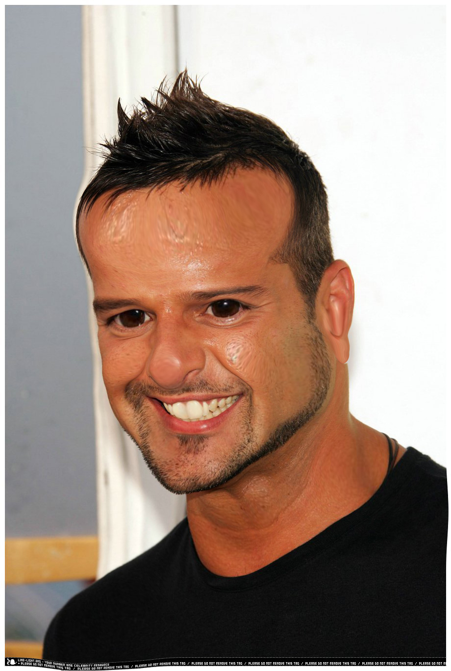 Diseño de Photoshop por uglyboys para DesignCrowd (Community Contests) | Diseño #9025050