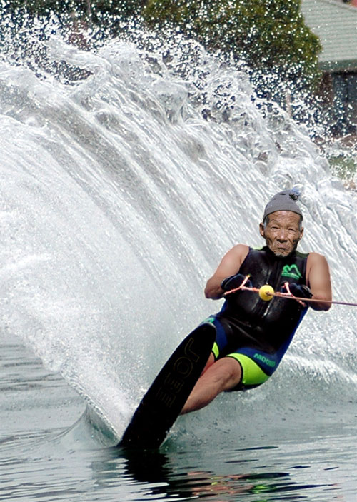 Diseño de Photoshop por Stubblychin para DesignCrowd (Community Contests) | Diseño #9024261