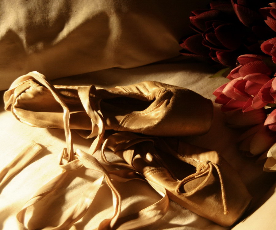 Photography by JillianRed for DesignCrowd (Community Contests) | Design #9010998