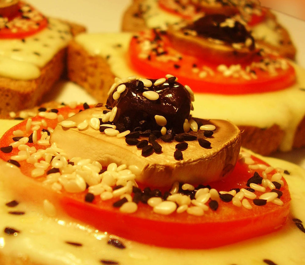 Photography by allneonlike for DesignCrowd (Community Contests) | Design #9015295