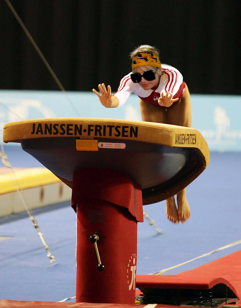 Diseño de Photoshop por argosaries para DesignCrowd (Community Contests) | Diseño #8999916