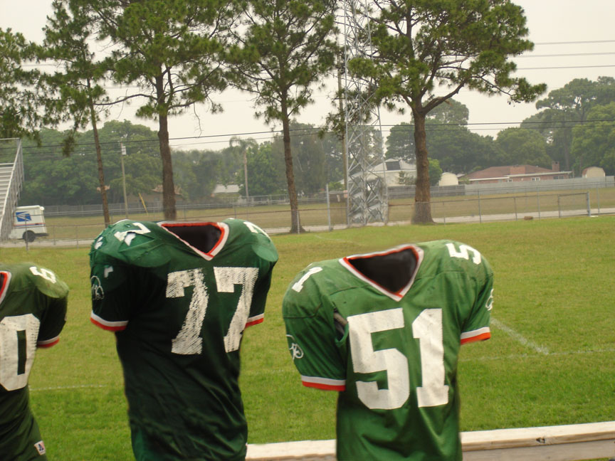 Diseño de Photoshop por raverson12 para DesignCrowd (Community Contests) | Diseño #9005274